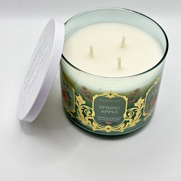 Bath And Body Works Spring Apple 3 Wick Jar Candle 14.5 oz Green Vanilla Pear - Picture 10 of 14